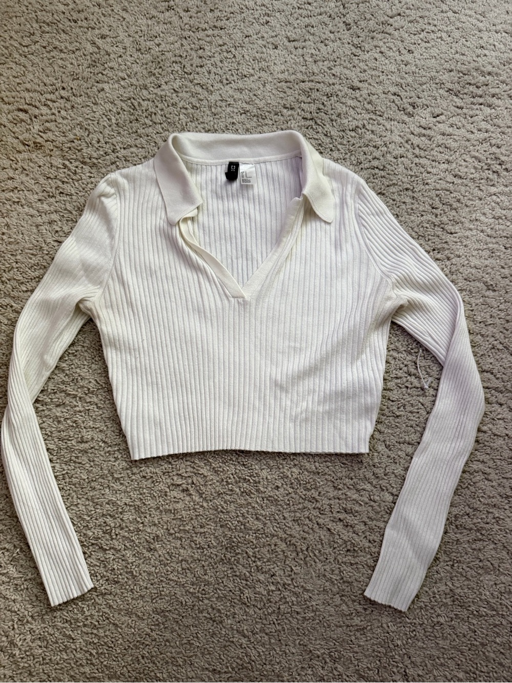 H&M White Ribbed V-Neck Polo Crop Sweater